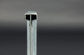Einfassprofil Typ C (rechteckig) - 20 mm breit, 3000 mm lang - aus Stahl, sendzimirverzinkt